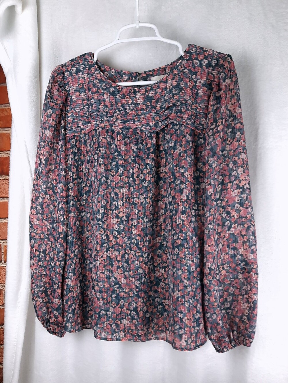 Ann Taylor Floral Long Sleeve Top